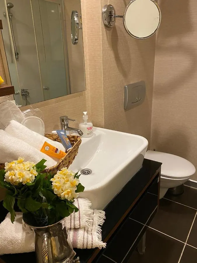 Istanbul Atasehir Lux Residence 0*,